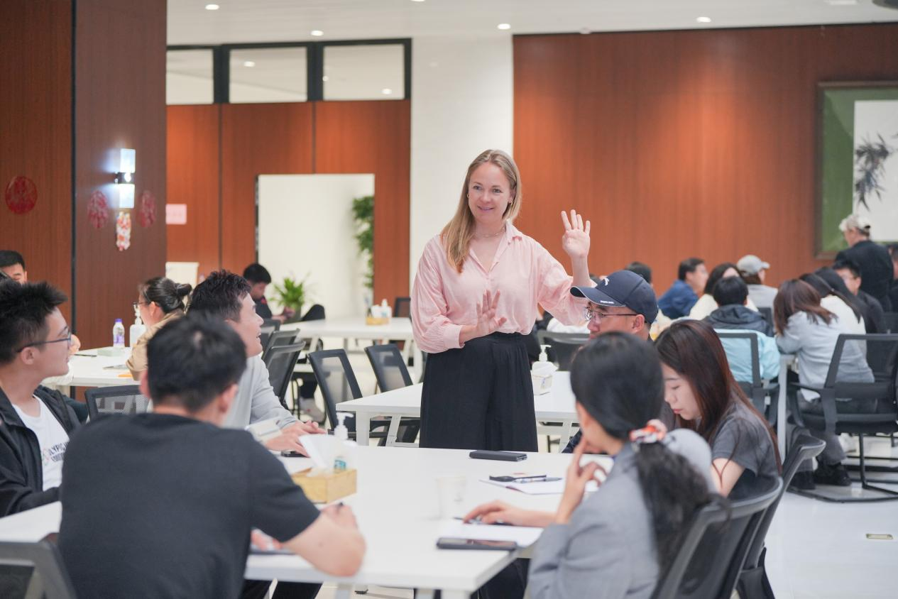 （专家进行课堂教学）