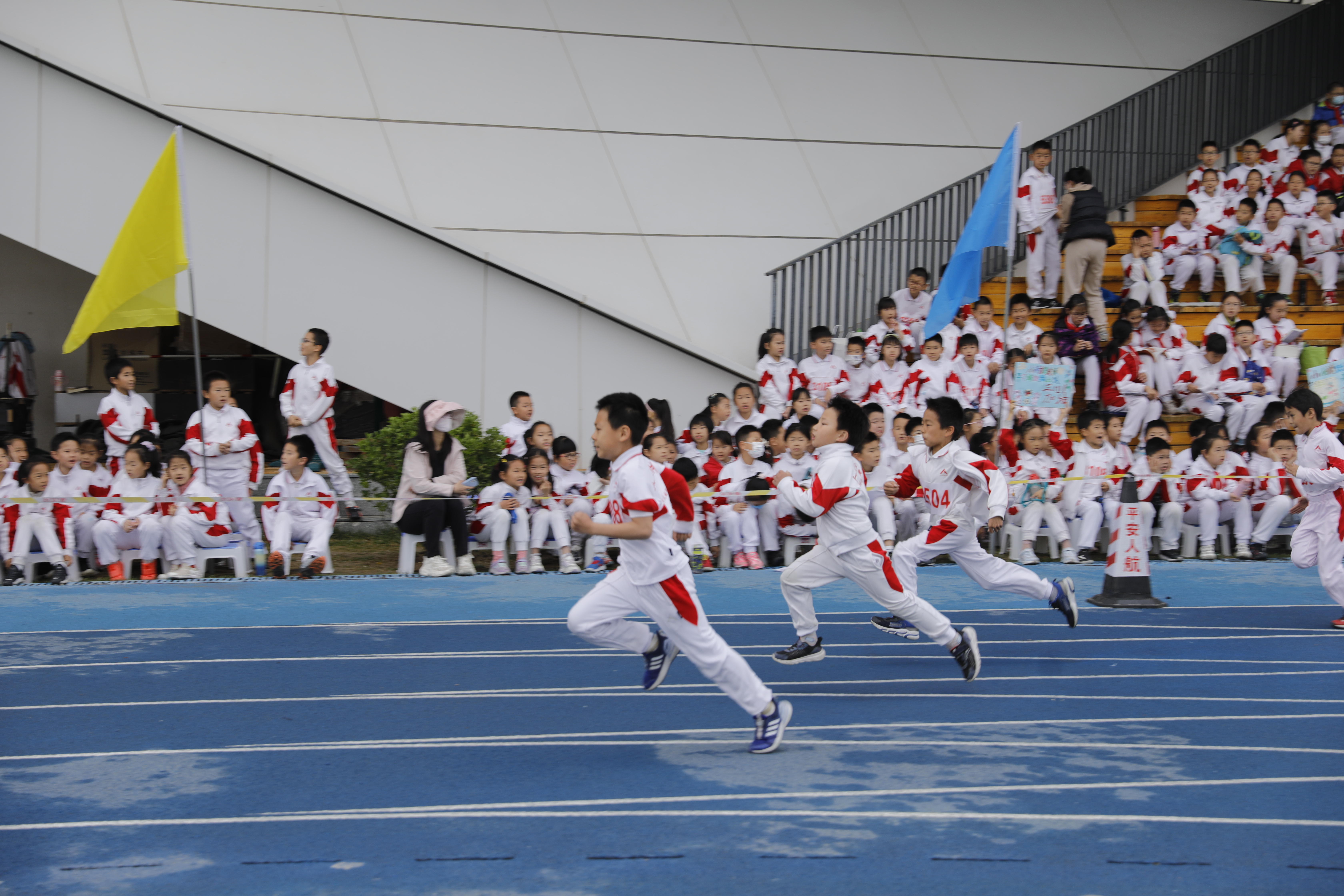 以健体促强心 引导学生动起来、体质好起来 北京市多措并举上好体育这节“必修课”