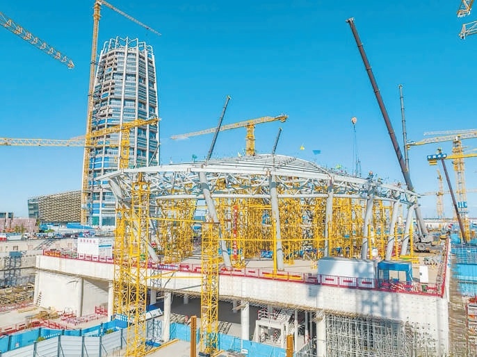雄安城市航站楼正在施工建设。