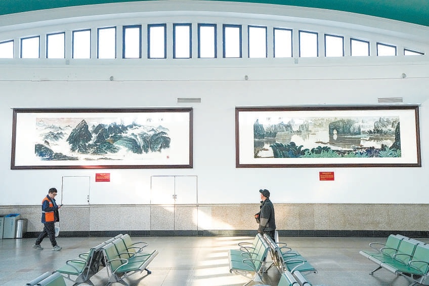 14幅名画复制品修复完毕 画作意境候车环境相得益彰 走进北京站 走进“美术馆”