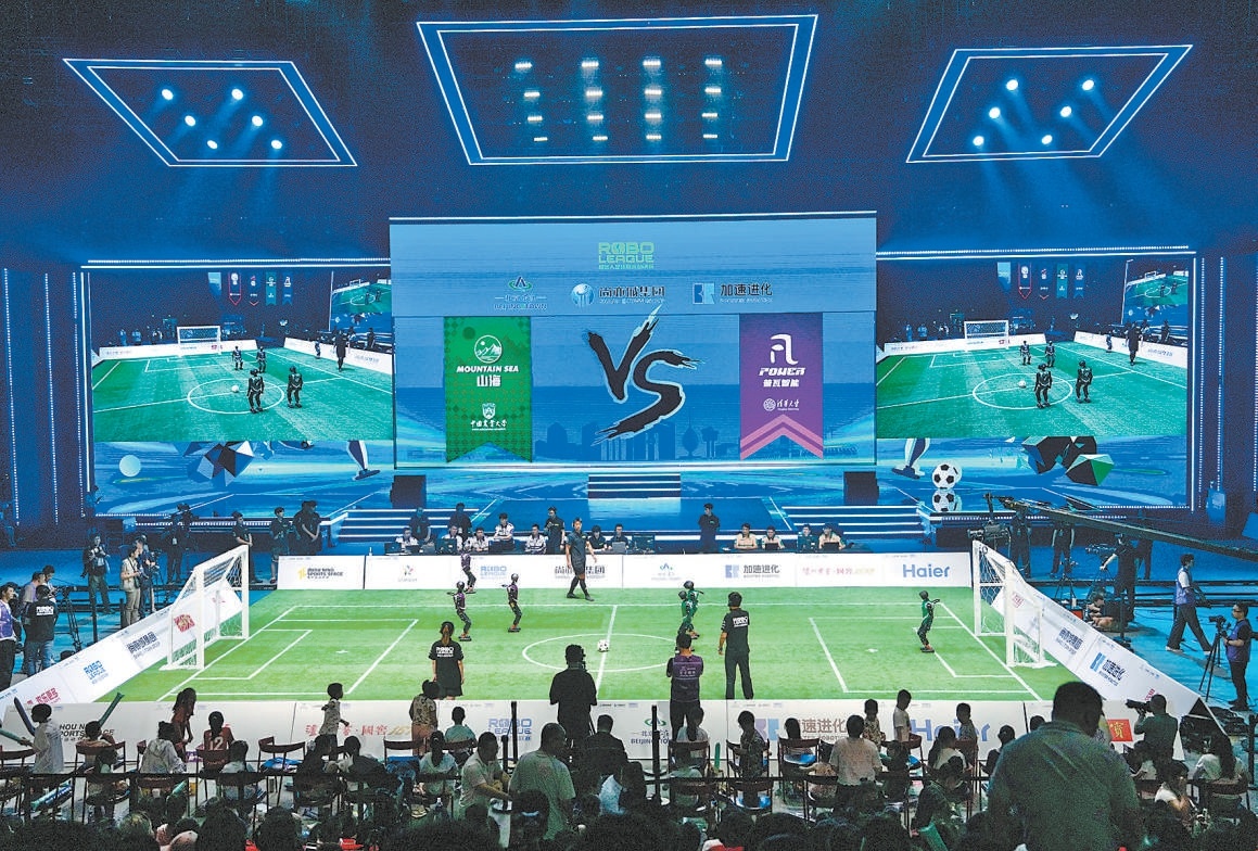 6月28日，2025RoBo-League机器人足球联赛决赛在北京智慧电竞赛事中心打响。