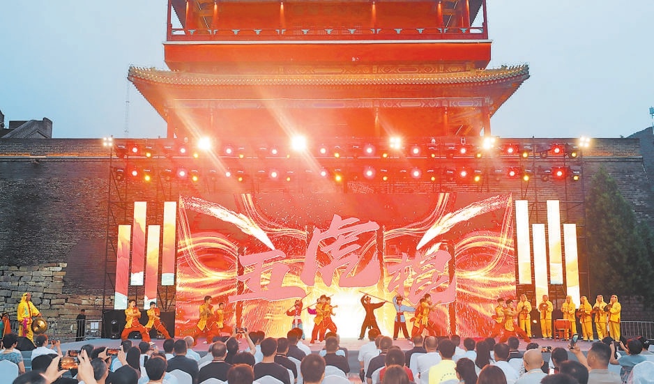 7月26日，居庸关长城鼓点铿锵、文韵流淌，“文脉传承 文明同行 我们始终在行动”——北京市文化遗产守护与城市文明建设昌平专场活动在此隆重举行。