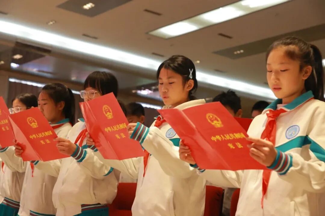 怀柔区：“法治嘉年华”游园会沉浸式学法