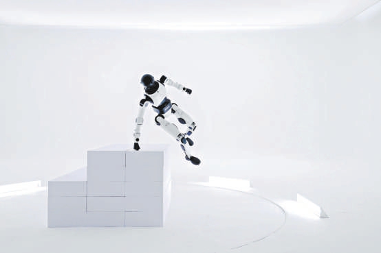 天工3.0单手支撑翻越障碍。