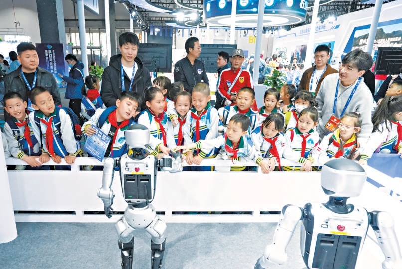 昨天，2026中国科幻大会在北京石景山首钢园启幕。