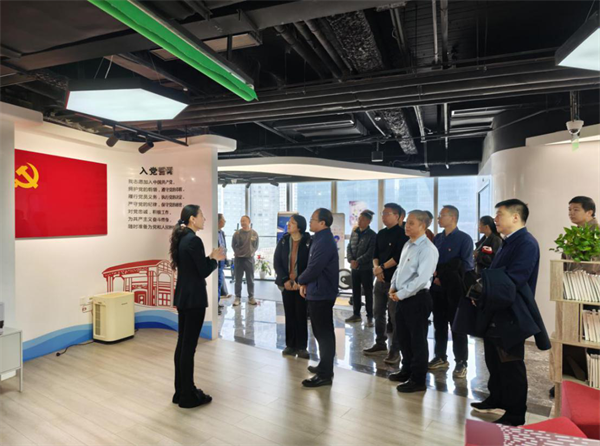 践行正确政绩观 绘就轨建惠民新蓝图 ——市重大项目办轨道板块党支部组织联合主题党日活动