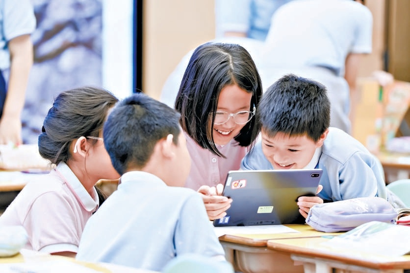北京二中经开区学校新增集成电路制造与应用实验室。 北京二中经开区学校新增集成电路制造与应用实验室。