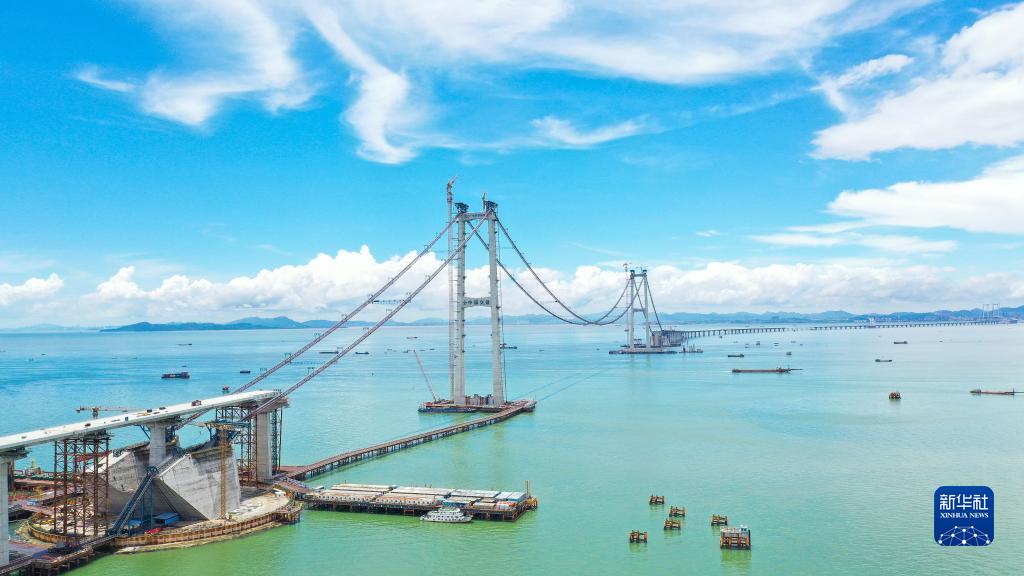 这是深中通道关键控制性工程伶仃洋大桥的建设现场（2022年10月16日摄，无人机照片）。