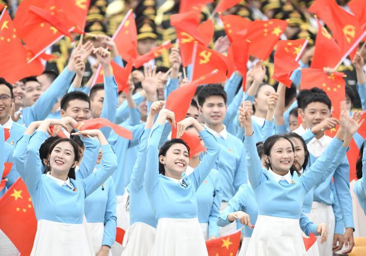这是庆祝中国共产党成立100周年大会上的青少年代表（2021年7月1日摄）。
