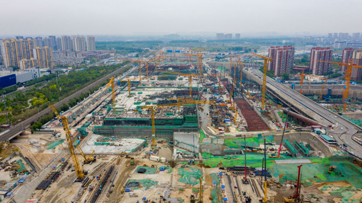 这是在北京市通州区拍摄的建设中的北京城市副中心站综合交通枢纽（2023年4月23日摄，无人机照片）。