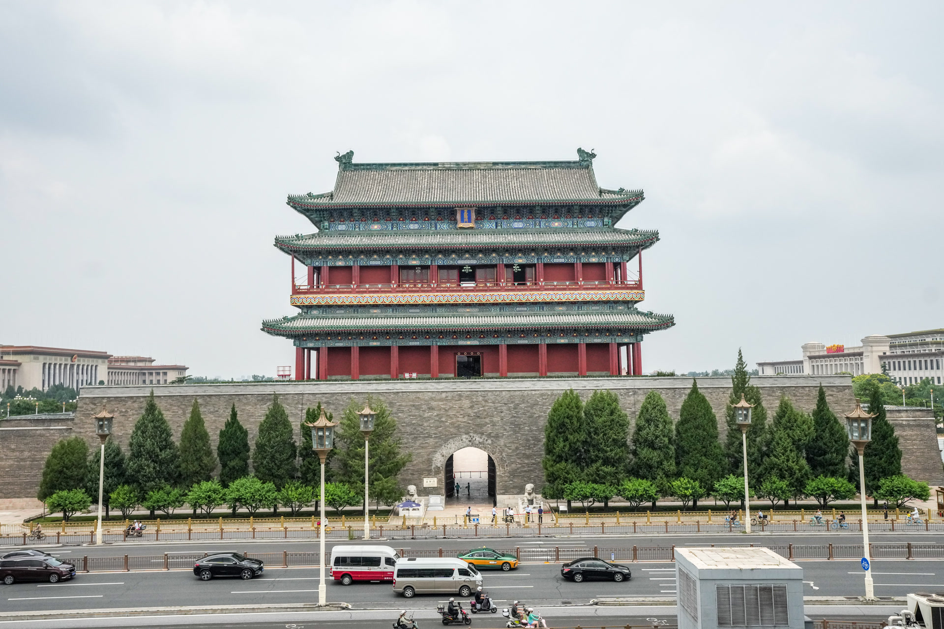 图为正阳门城楼。