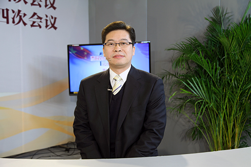 1月26日市环保局总工程师于建华谈“提升空气质量”