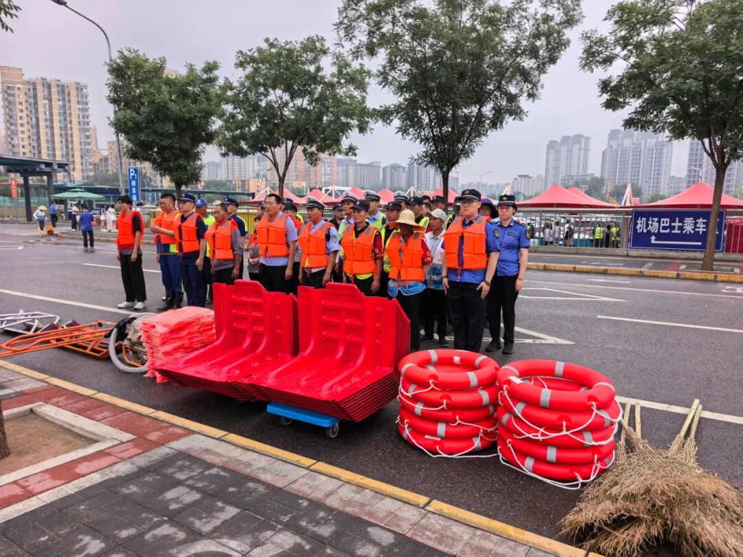 防汛进行时 北京市重点站区全力应对强降雨天气 防汛进行时 北京市重点站区全力应对强降雨天气