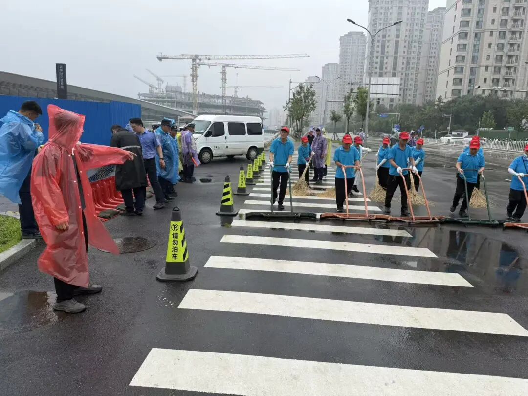 防汛进行时 北京市重点站区全力应对强降雨天气 防汛进行时 北京市重点站区全力应对强降雨天气