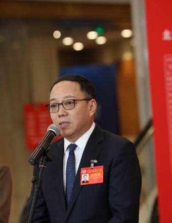傅若清委员：用心履职 推动电影产业高质量发展
