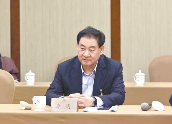 李明委员：筑牢老字号品牌文化根基