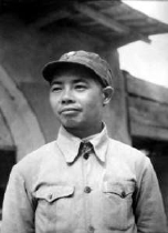 八路军第四纵队政治部主任伍晋南。