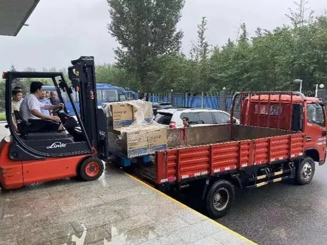 顺义区向昌平区捐赠20台发电机