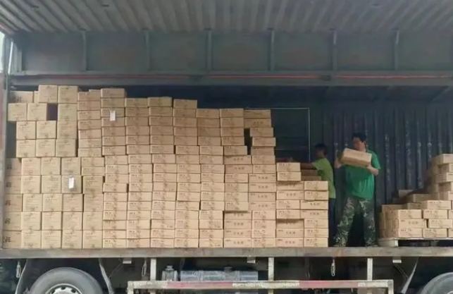 北京康贝尔食品有限责任公司捐赠价值11万余元的烘焙食品