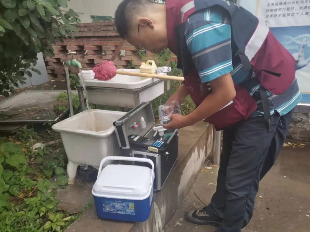 全力做好灾后防疫，保一方“水”平安