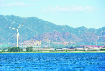 京张高铁怀来段水绿山青