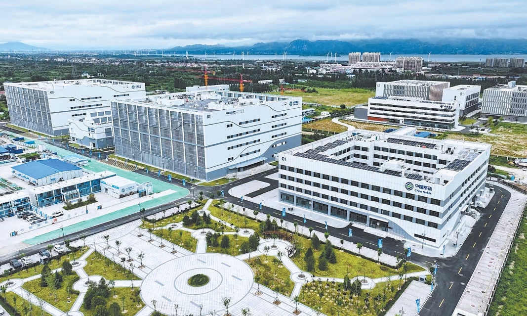 中国移动京津冀(张家口)数据中心俯瞰。 中国移动京津冀(张家口)数据中心俯瞰。