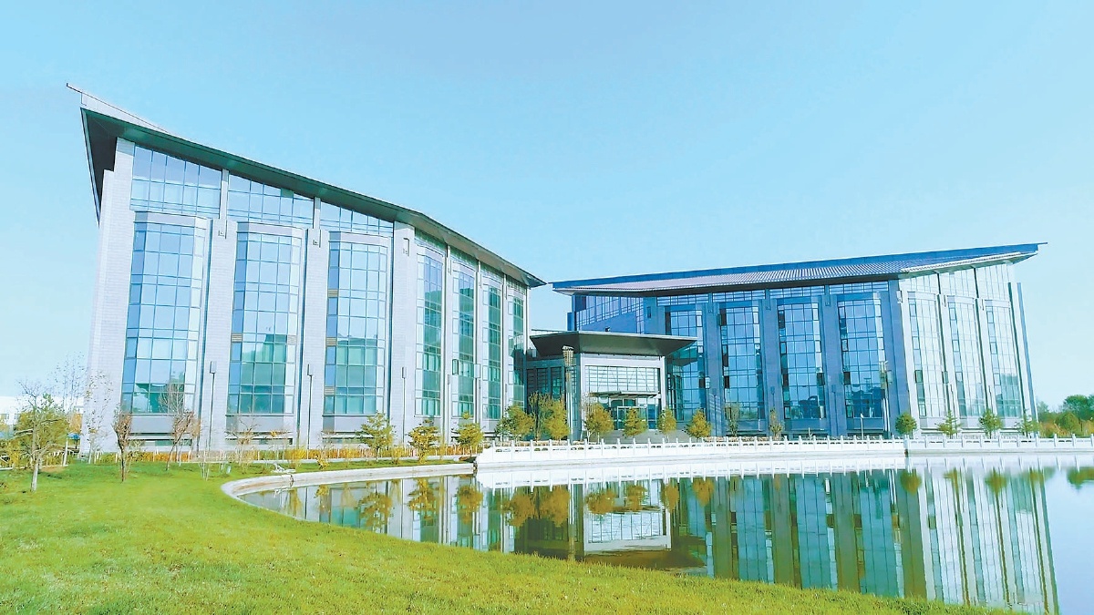 甘李药业研发楼。