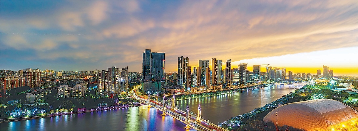 2024年5月，运河商务区繁华夜景。