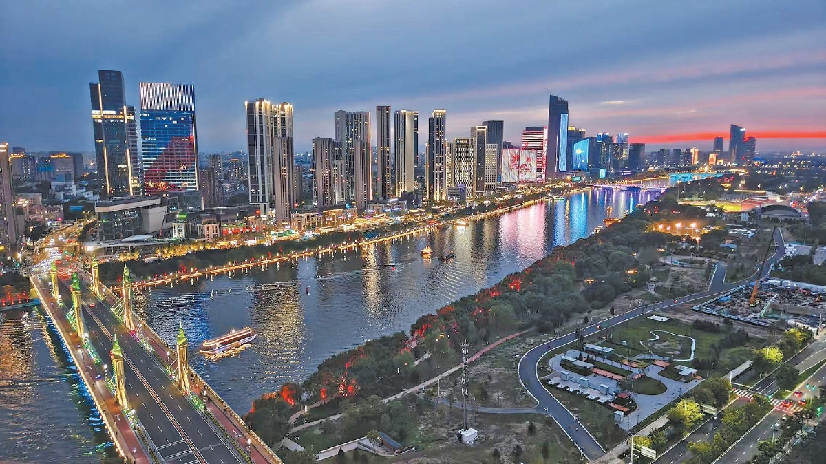 运河天项目紧邻大运河，坐拥不可复制的滨水景观资源。