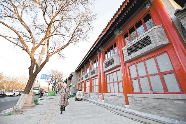 1月6日，平安大街环境整治提升工程示范段张自忠路基本完工，沿街建筑完成风貌治理，颇具古风古韵。