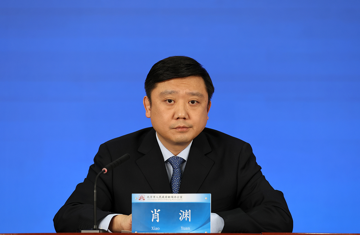 北京大学怀密医学中心正在密云区加快建设，您能介绍一下建设内容和目前进展吗？项目落地及建成后将给密云区的产业发展带来什么机遇呢？