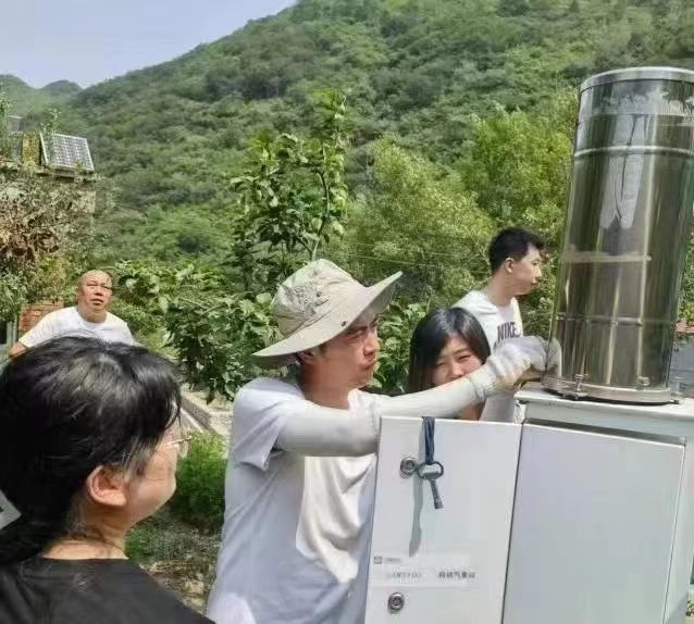 北京市门头沟区气象局抗汛救灾青年突击队