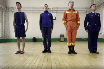 13.《鞋柜夜话》