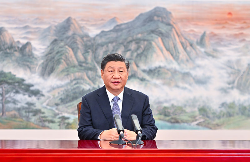 11月11日，国家主席习近平应邀在北京以视频方式向亚太经合组织工商领导人峰会发表题为《坚持可持续发展 共建亚太命运共同体》的主旨演讲。