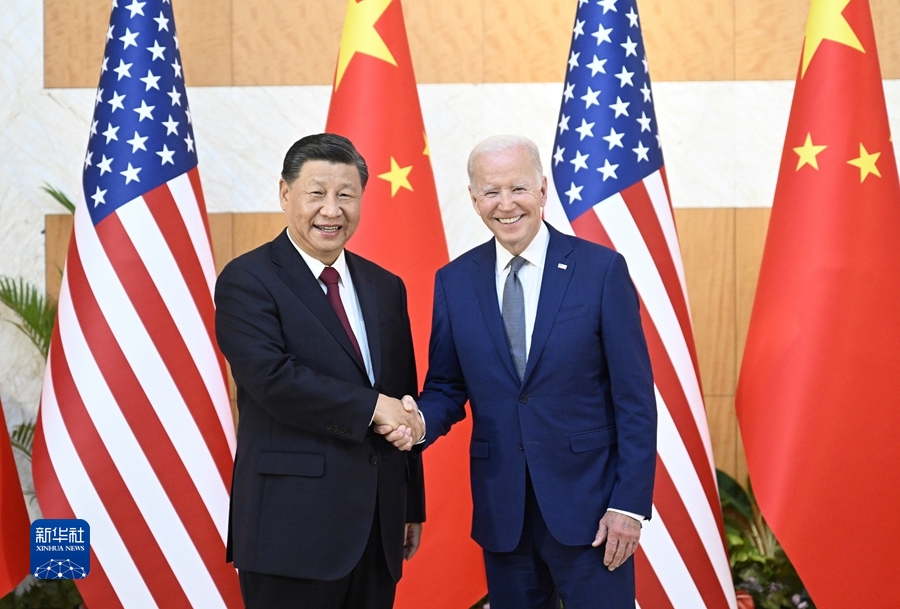 当地时间11月14日下午，国家主席习近平在印度尼西亚巴厘岛同美国总统拜登举行会晤。