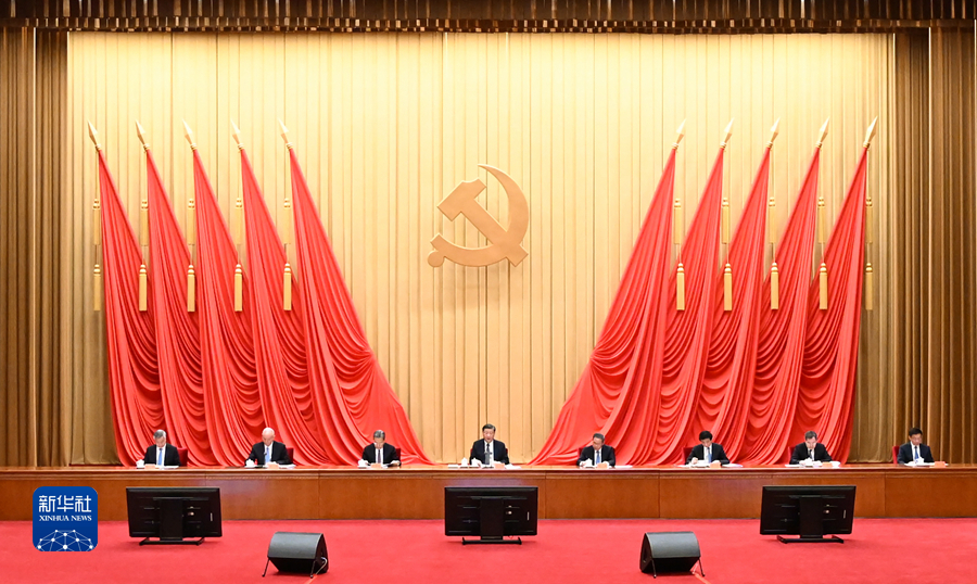 4月3日，学习贯彻习近平新时代中国特色社会主义思想主题教育工作会议在北京召开。中共中央总书记、国家主席、中央军委主席习近平出席会议并发表重要讲话。李强、赵乐际、王沪宁、蔡奇、丁薛祥、李希、韩正出席会议。