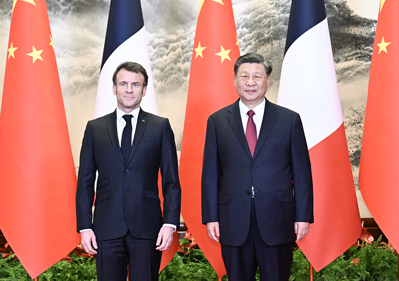 4月6日下午，国家主席习近平在北京人民大会堂同来华进行国事访问的法国总统马克龙举行会谈。