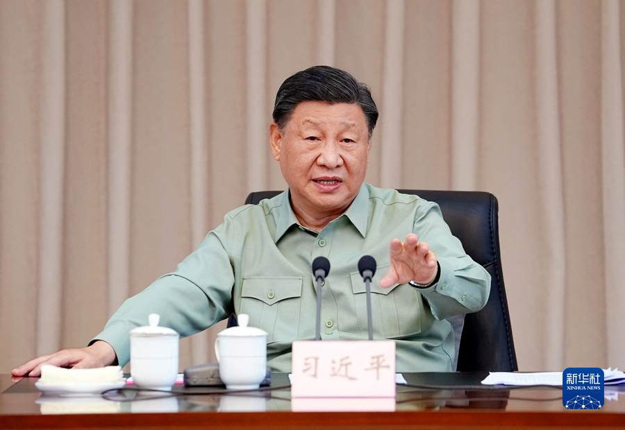 4月11日，中共中央总书记、国家主席、中央军委主席习近平到南部战区海军视察调研。这是习近平在听取南部战区海军有关工作汇报后发表重要讲话。