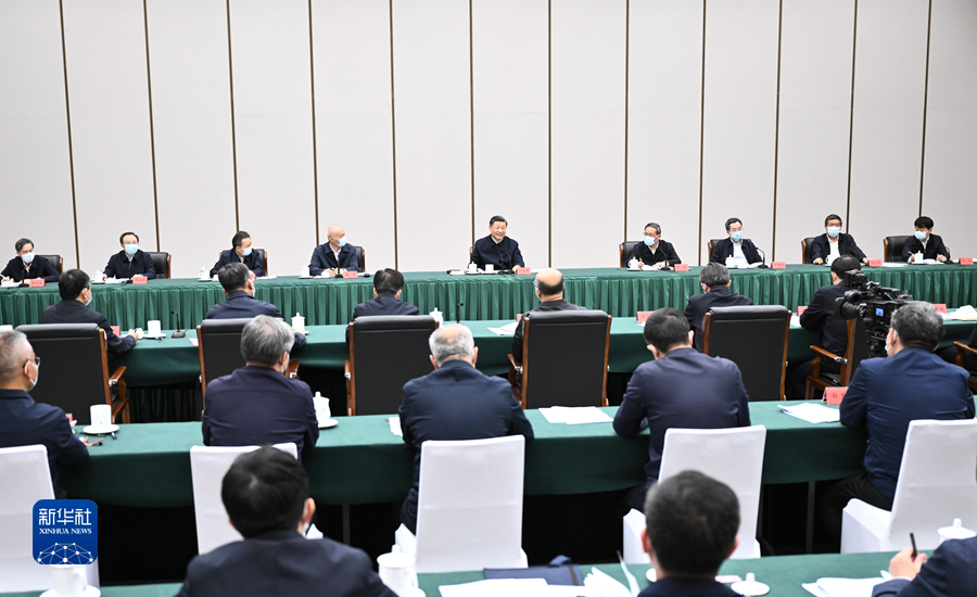 5月10日，中共中央总书记、国家主席、中央军委主席习近平在河北省雄安新区考察，并主持召开高标准高质量推进雄安新区建设座谈会。这是10日下午，习近平主持召开高标准高质量推进雄安新区建设座谈会并发表重要讲话。
